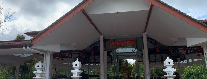 Four Face Buddha Temple is one of Bentung Trip.