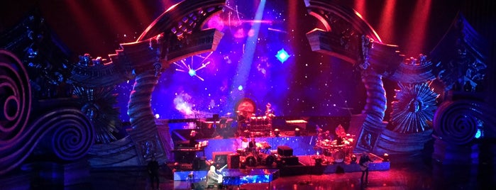 Elton John: Million Dollar Piano at Colosseum is one of Viva Las Vegas!.