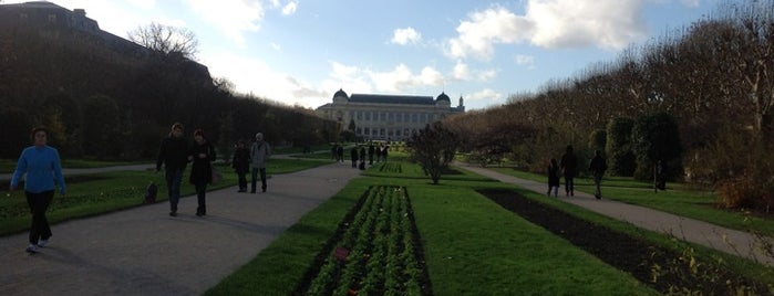 Jardin des Plantes is one of Paris.
