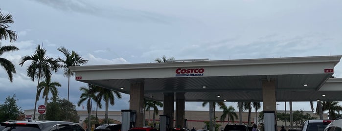 Costco Gasoline is one of Orte, die Adolfo gefallen.