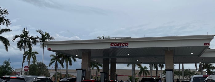 Costco Gasoline is one of Locais curtidos por Adolfo.