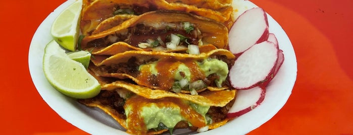 Tacos Y Birria La Unica is one of LA Bucket List.