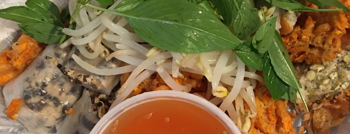 Banh Cuon Tay Ho is one of Kevin 님이 좋아한 장소.