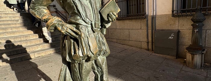 statua de Miguel de Cervantes is one of Toledo.