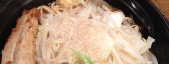 スタ麺 轟 is one of ラーメン二郎本家と愉快なインスパイアたち(東日本).