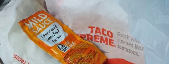 Taco Bell is one of Lugares favoritos de Amy.