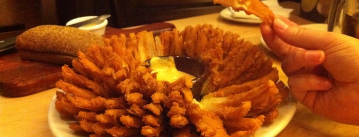 Outback Steakhouse is one of To do Curitiba.
