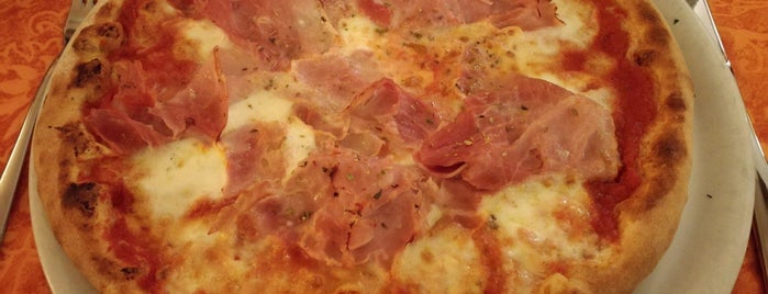Lo Sciabecco is one of Buona pizza.