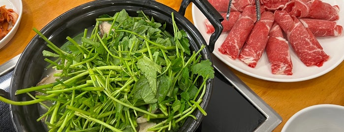 등촌칼국수 is one of 일산, 오늘의 식사.