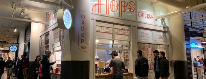 Hop's Chicken is one of สถานที่ที่บันทึกไว้ของ Dan.