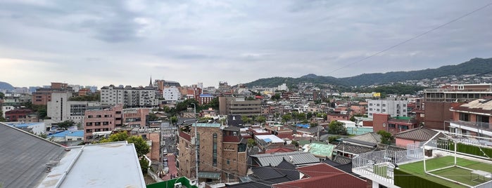 Seongbuk-dong is one of Seoul.