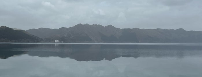 田沢湖 is one of 優れた風景・施設.