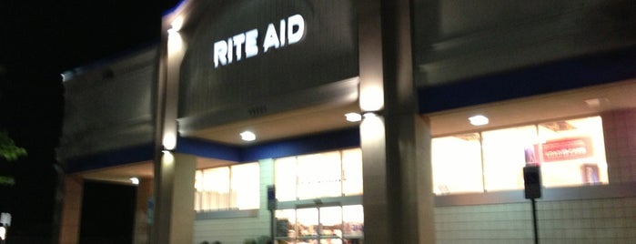 Rite Aid is one of Locais curtidos por Jeanne.