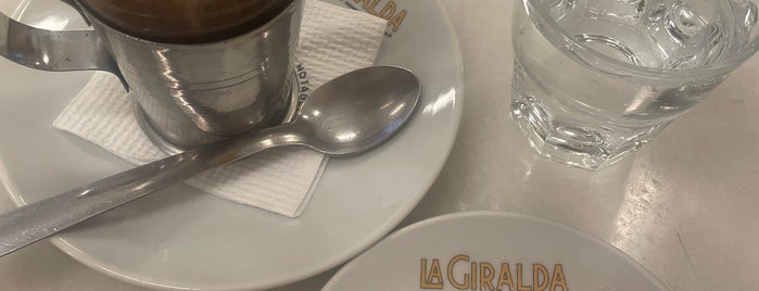 La Giralda is one of Cafés Porteños.