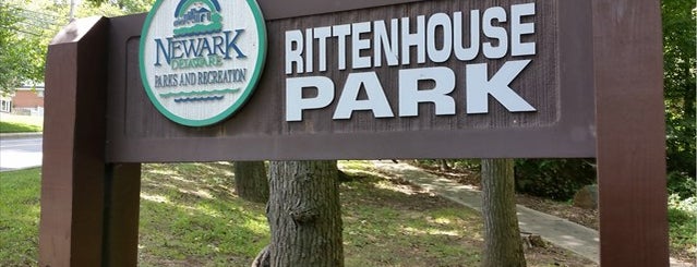 Rittenhouse Park is one of Tempat yang Disukai Richard.