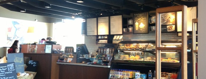Starbucks is one of Locais curtidos por Ron.