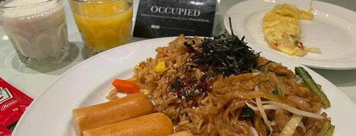 Spices Cafe is one of Micheenli Guide: Top 100 Along Orchard Road.
