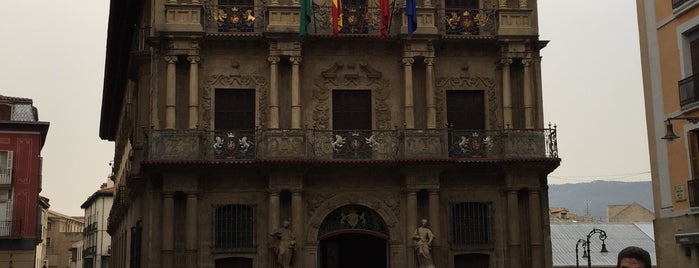Ayuntamiento de Pamplona is one of 58. Nafarroa.
