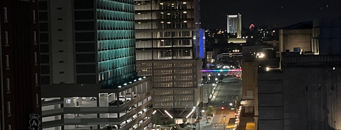 Kansas City Marriott Downtown is one of David'in Beğendiği Mekanlar.