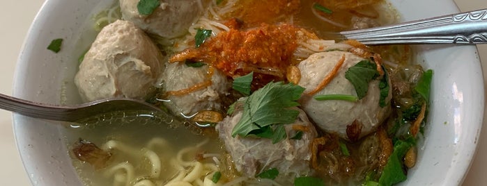 Bakso Pak Pur is one of สถานที่ที่บันทึกไว้ของ Ruby.