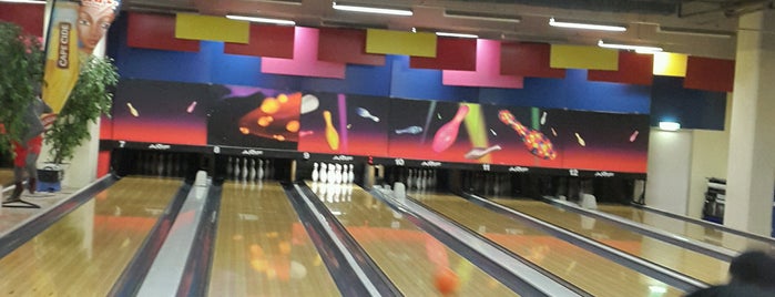 East Side Bowling is one of Pinball Berlin.