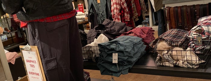 Lucky Brand Jeans is one of Shopping Trip.