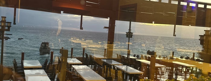 Mhanna Sur Mer is one of Restaurant.