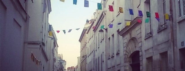 Rue Tournefort is one of My favourite places in Paris.