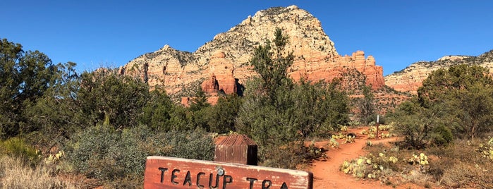 Sugarloaf Trailhead is one of Orte, die eric gefallen.