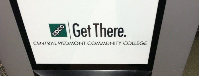 Central Piedmont Community College - Central Campus is one of Orte, die Andrea gefallen.