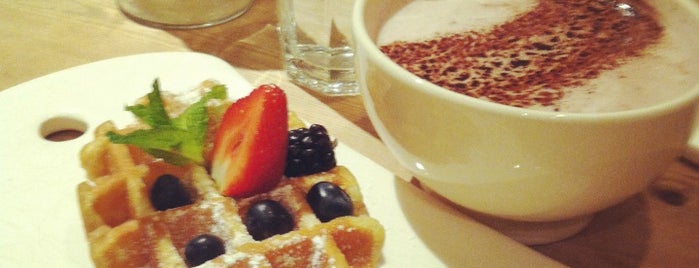 Le Pain Quotidien is one of The 7 Best Places for Limeades in London.