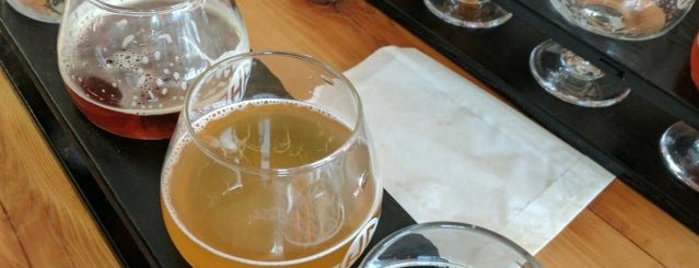 Headflyer Brewing is one of Twin Cities Breweries.