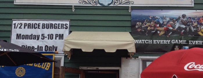 Dunleavy's Pub is one of สถานที่ที่ Jess ถูกใจ.