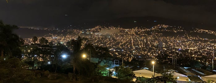 Parque Juanes de la Paz is one of Más Visitados al Aire Libre en Medellín.