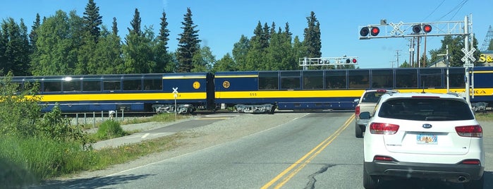 Railroad Tracks On Klatt is one of Jim : понравившиеся места.