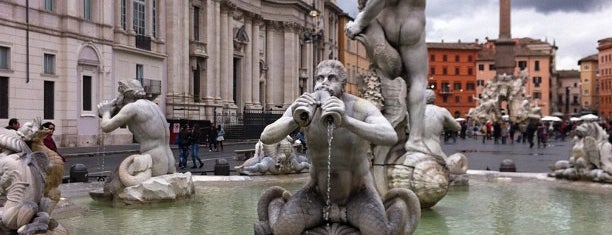 Piazza Navona is one of Unlock "The Tourist" sticker.