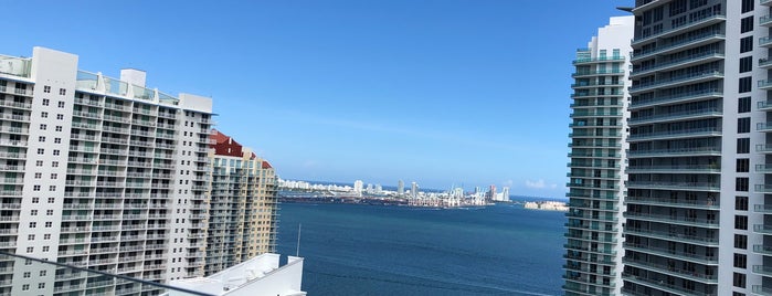 Conrad Miami Hotel Pool is one of Emilyさんのお気に入りスポット.