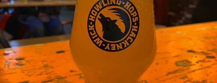 Howling Hops Tank Bar is one of Ianさんのお気に入りスポット.