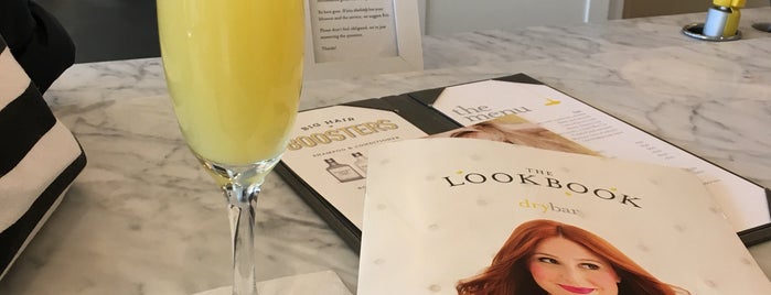 Drybar is one of Usajさんのお気に入りスポット.