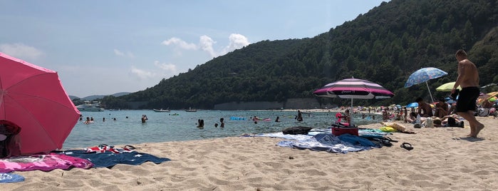 Plage De Canella is one of Petraさんのお気に入りスポット.