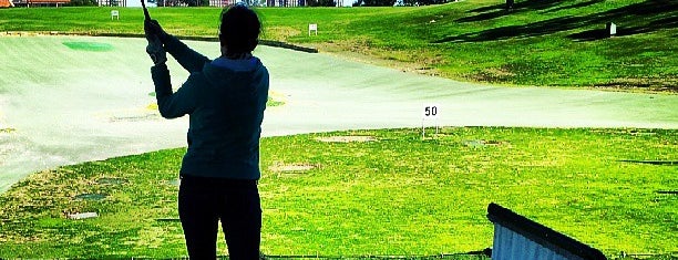 Moore Park Golf is one of สถานที่ที่ Jason ถูกใจ.