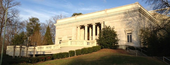 Atlanta Cyclorama & Civil War Museum is one of The South.