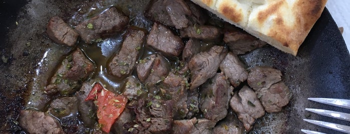 Bahar Pide Saç Kavurma is one of Tolga'nın Beğendiği Mekanlar.