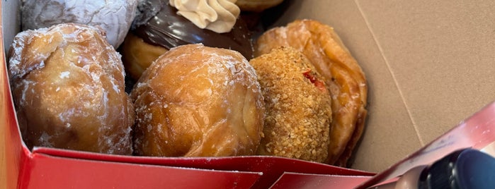Paula’s Donuts is one of Niagara Falls Road Trip.