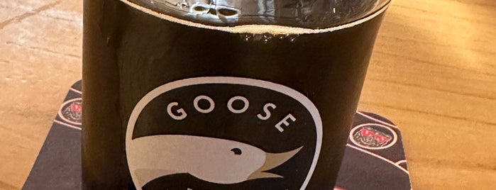 Goose Island Beer Co. is one of Activities.