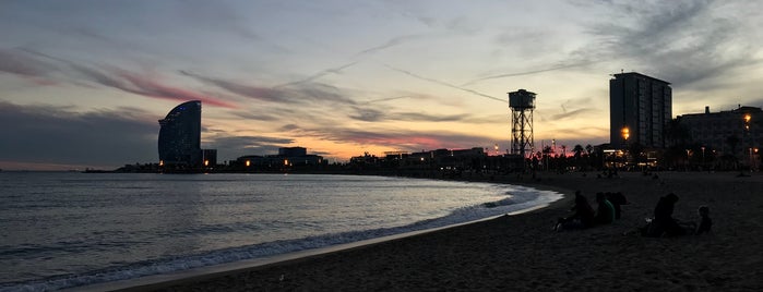 Platja de la Barceloneta is one of Tempat yang Disukai Kristina.