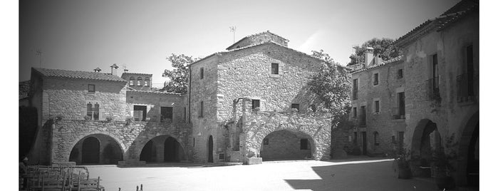 Monells is one of Pobles de l'Empordà.