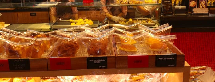 Boulangerie Provence is one of Daily Routine.