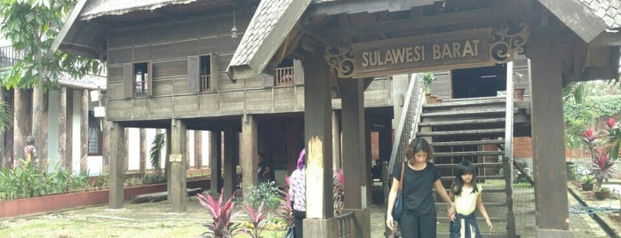 Anjungan Sulawesi Barat is one of Visit Taman Mini Indonesia Indah (TMII).