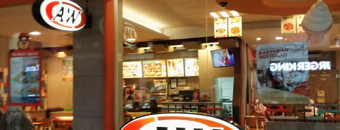 A&W is one of Arieさんのお気に入りスポット.